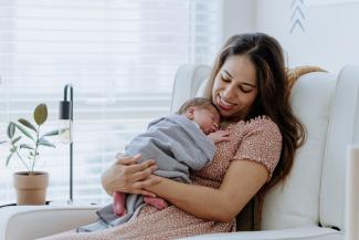mom and newborn